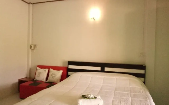 Baan Suan Varaphan