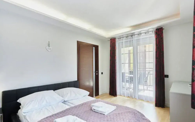 Villa Park by Baltic Home