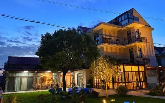 Yunshe B & B