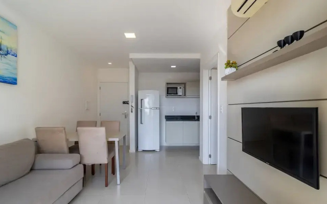 IAPs Apto 140m da praia Floripa