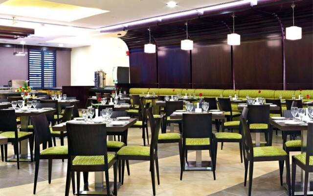 Citymax Hotel Al Barsha at the Mall 1