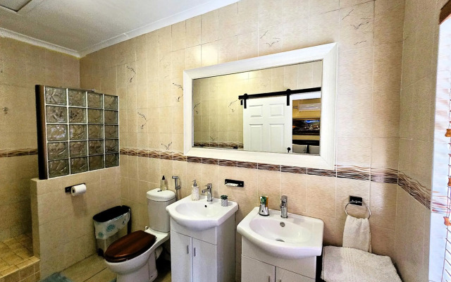Walters Lane Luxury Accommodation main house