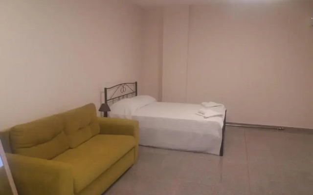 Nereids Apartments-Pronoe