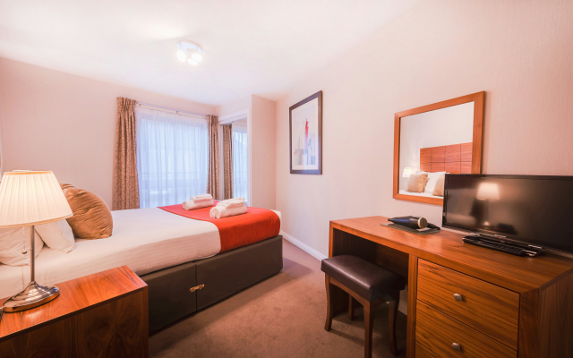 The Knight Residence Apartments by Mansley