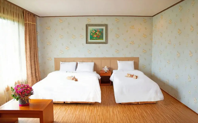 Evergreen Tourist Hotel