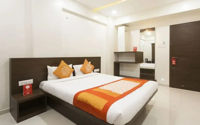 OYO 10352 Hotel Vishwas