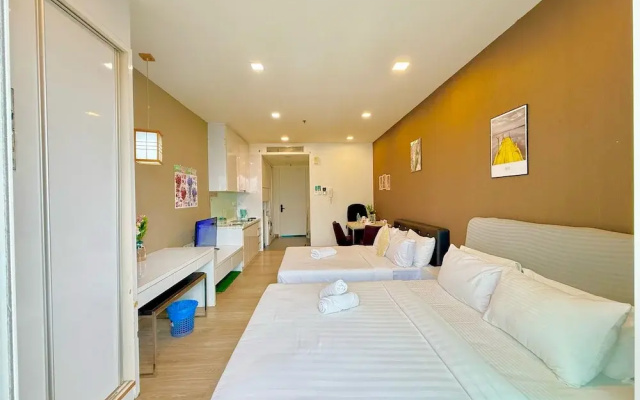 Crystal Suites At Ramada Hotel