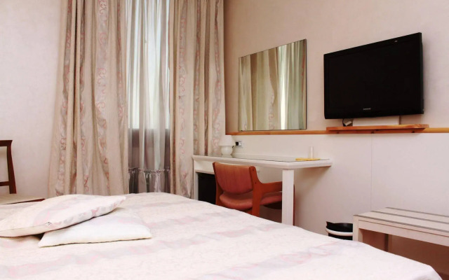 Hotel Posta 77