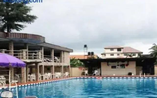 Lotus Hotel