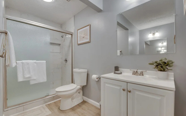 Atlanta Getaway w/ Private Yard: 3 Mi to Airport