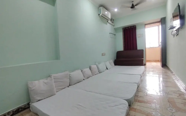 Sri Sivalakshmi AC Guest House