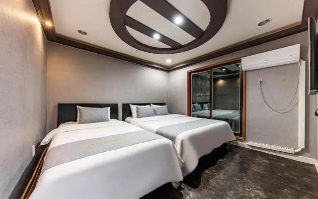 Gunsan Picasso