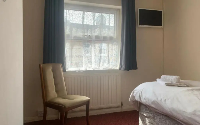 St Annes Road Guest House