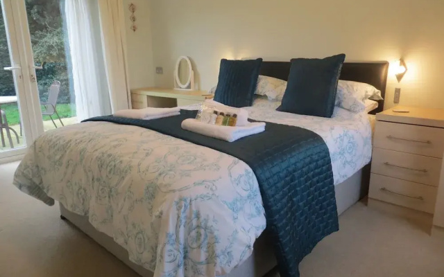 Little Hayman Lodge- Suit Solo Travellers/couple