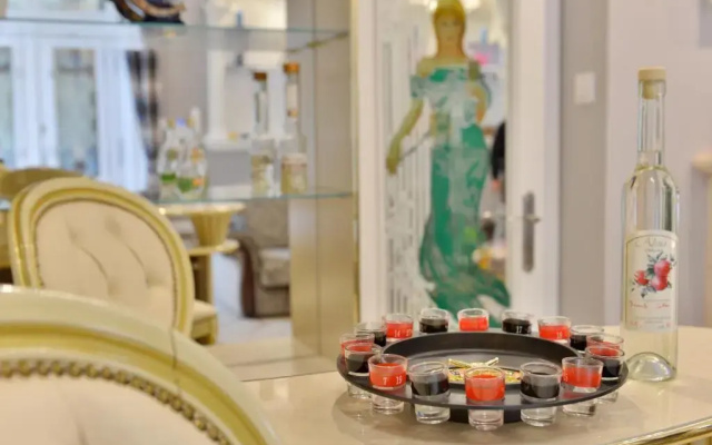Roza Luxury Apartment