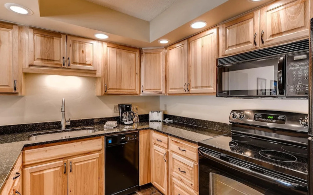 Westwind 306l 1BD 1BA Condo
