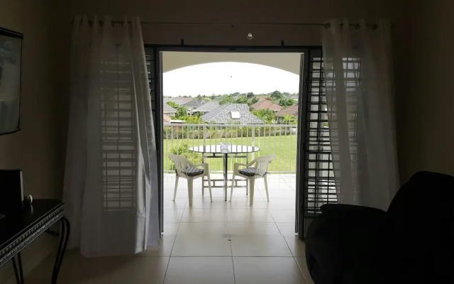 Fern Court Apartment With Oceanic View III
