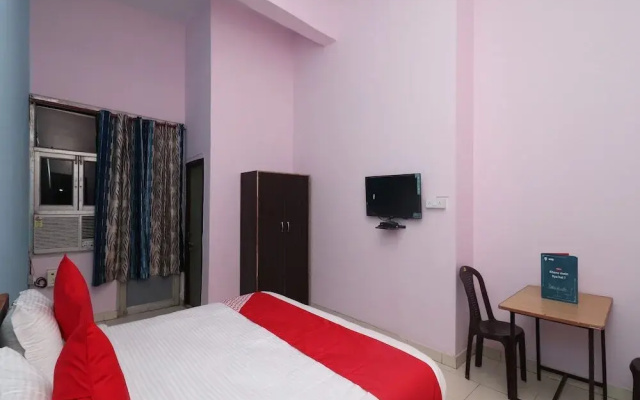 Mohit International By OYO Rooms