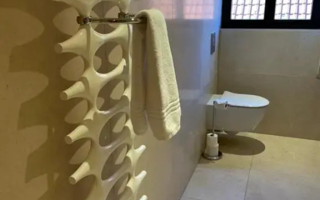 The One Apartments