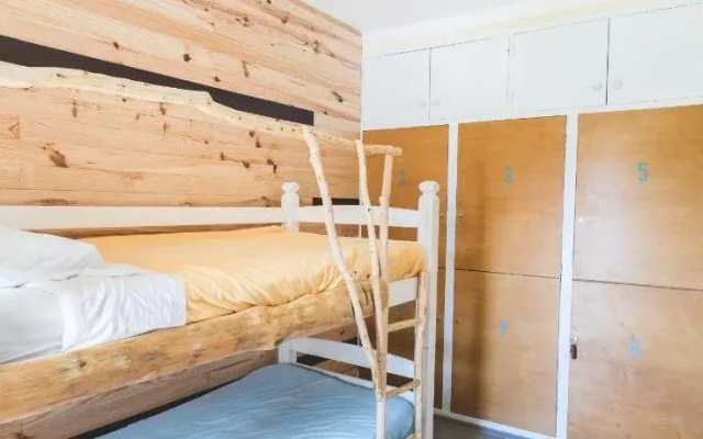Good Feeling Hostel & Guesthouse