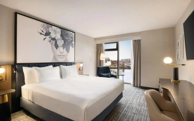 Radisson Blu Vancouver Airport Hotel & Marina