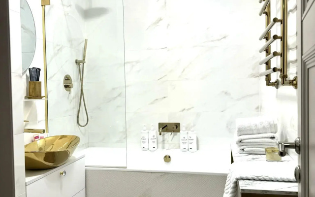 Апартаменты Dream House Luxe (Дом мечты люкс) на улице Уральская 20
