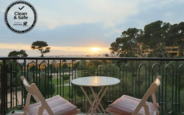 Cascais Estoril Apartment Near the Beach