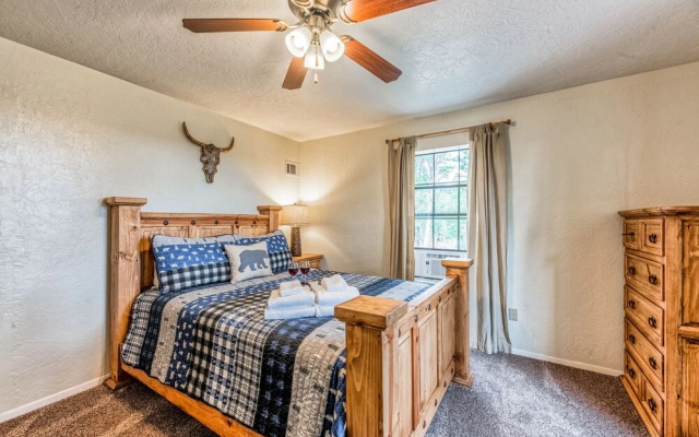 Four Cubs by Ruidoso Vacation Rentals
