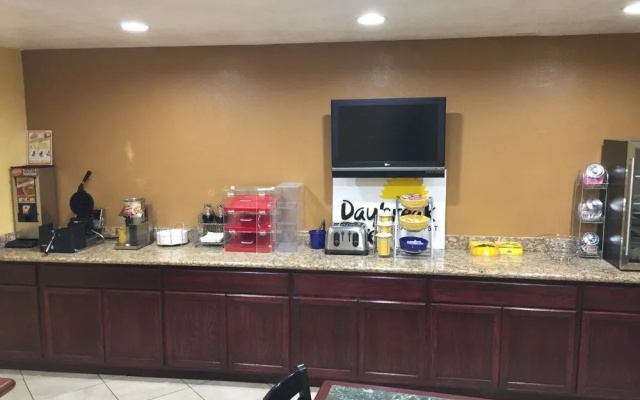 Days Inn By Wyndham Medford