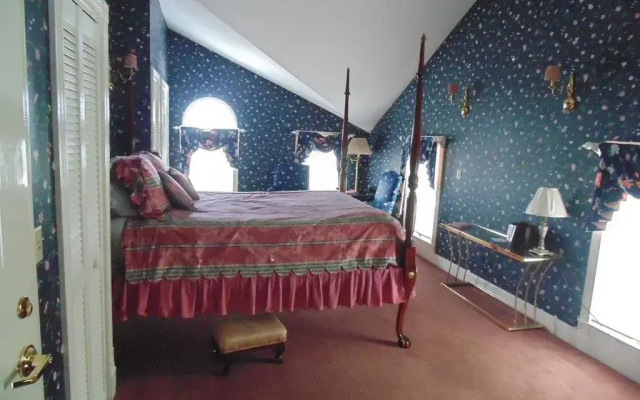 William Seaward Inn