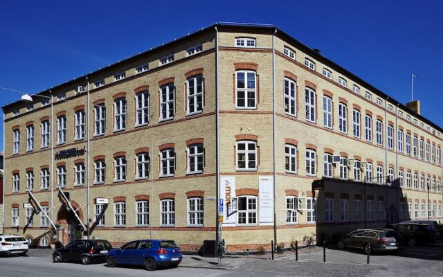 Отель The More Hotel Швеция, Мальме - отзывы, цены и фото номеров - забронировать отель The More Hotel онлайн вид на фасад