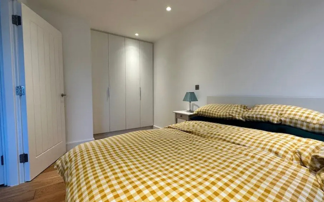 Modern & Stylish 1 Bedroom Flat