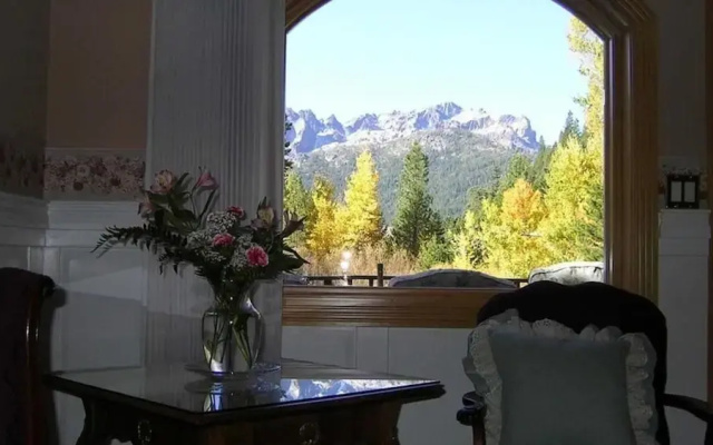 High Country Inn