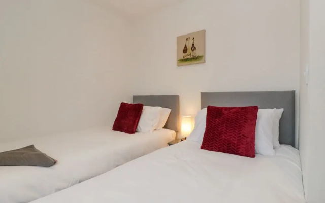 Delphine Lodge, Meadow View Lodges