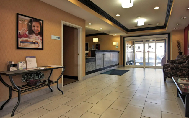 Holiday Inn Express Hotel & Suites Defiance by IHG
