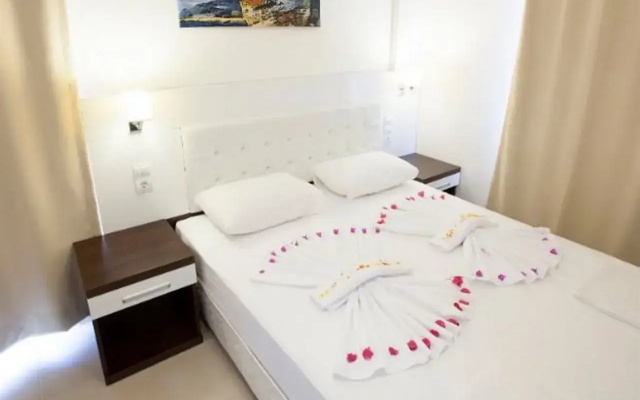 Side Suite Hotel
