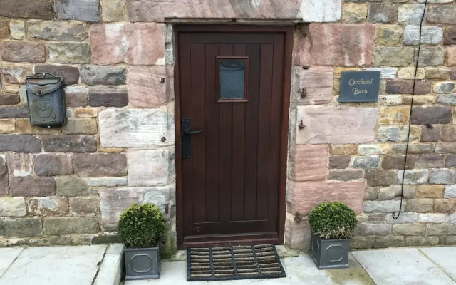 Barn-sleeps 4-parking-near Alton Towers/peak Dist
