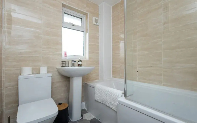 6 Guests - Pet Friendly - 10min Leeds City Centre