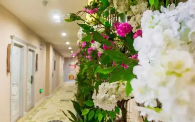 Suzhou Slow Enjoy Hotel (Guanqian Pedestrian Street Pingjiang Road)