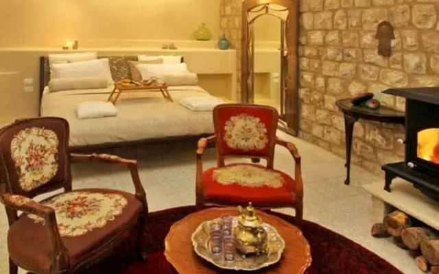 Beit Ha'Omanim Hotel