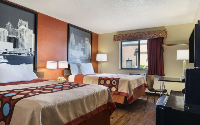 Super 8 by Wyndham Taylor/Detroit Area