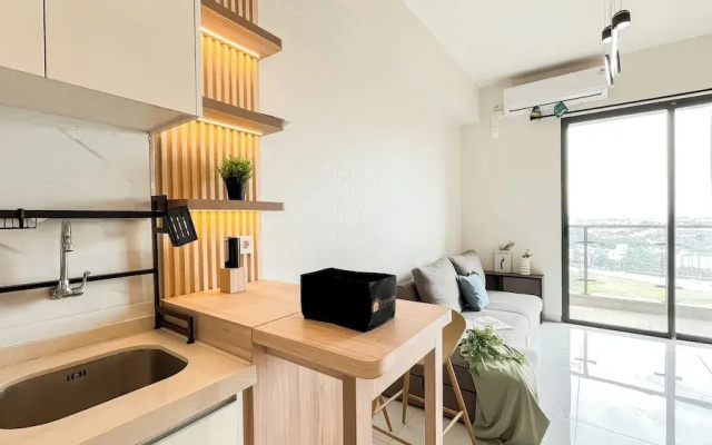Spacious And Homey 2Br At Apartment Sky House Alam Sutera