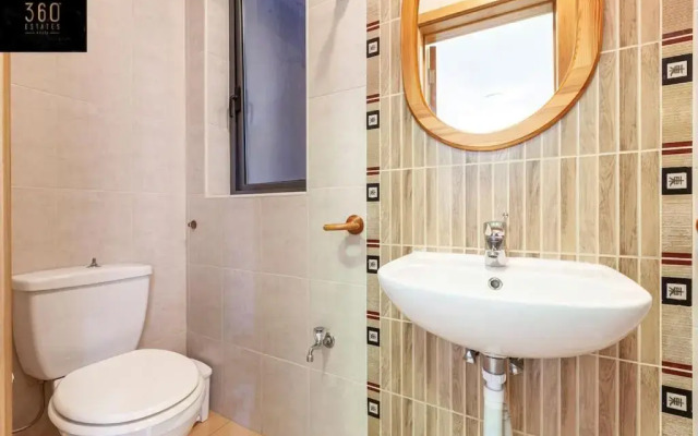 Beautiful designed seaside APT in Sliema Hotspot by 360 Estates