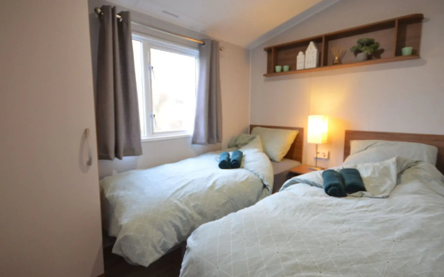 Chalet by Wadden Sea With Sunny Garden
