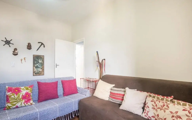 2-bedroom Apt Only 500m From the Beach Nos0201