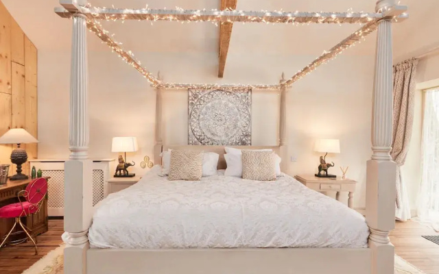 Love Nest