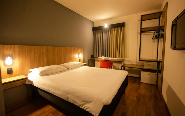 ibis Betim