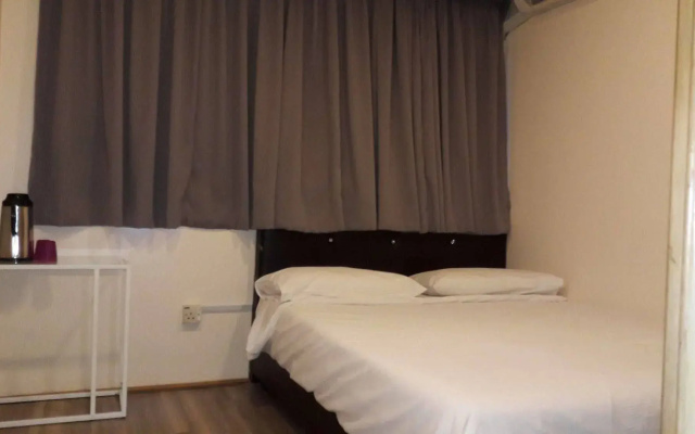 Town View Hotel