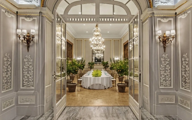 Отель The St. Regis Rome