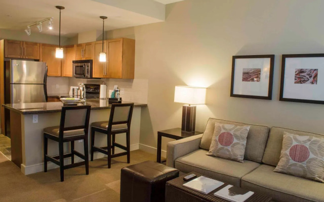 The Oswego Hotel